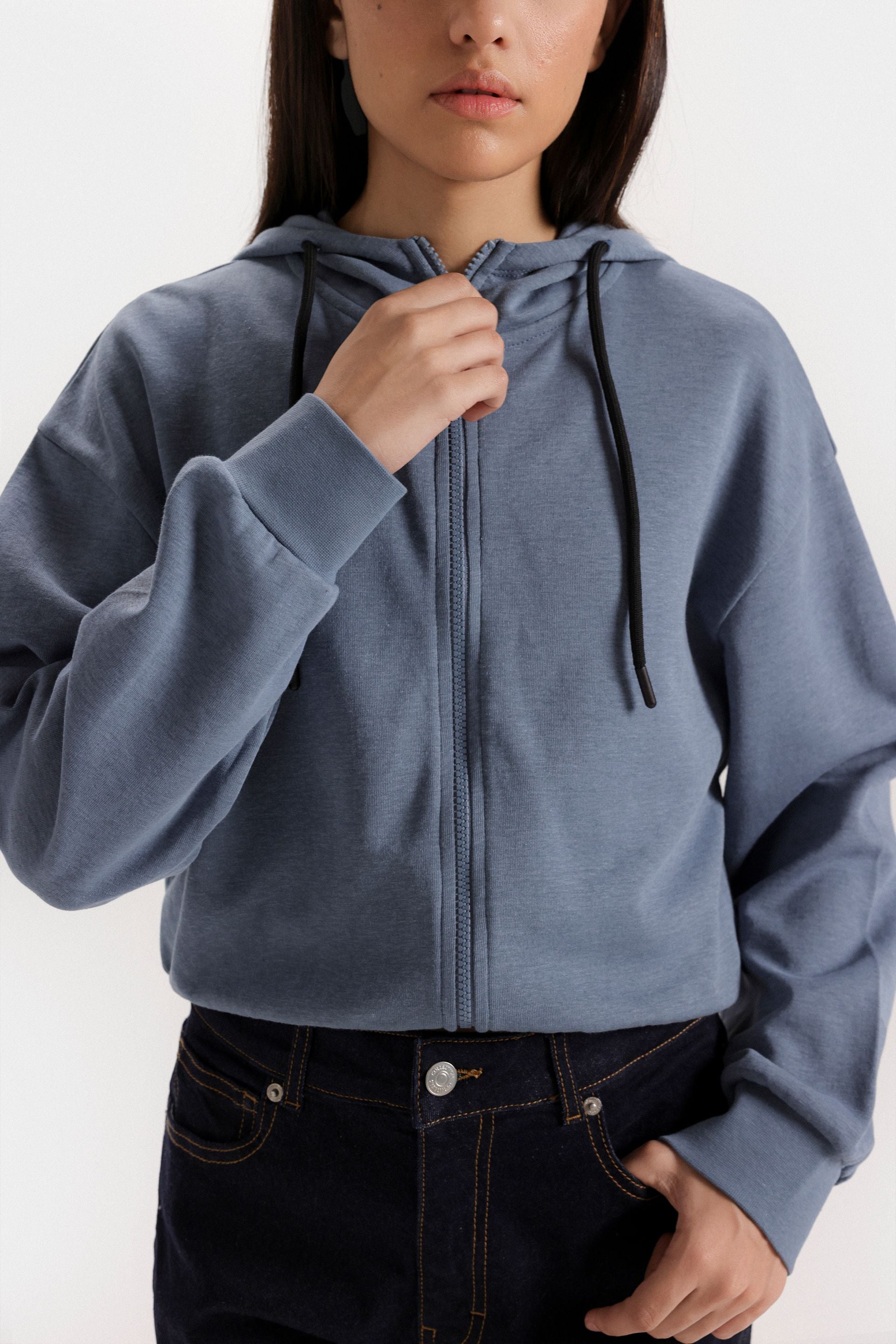 Basic Zipper Hoodie