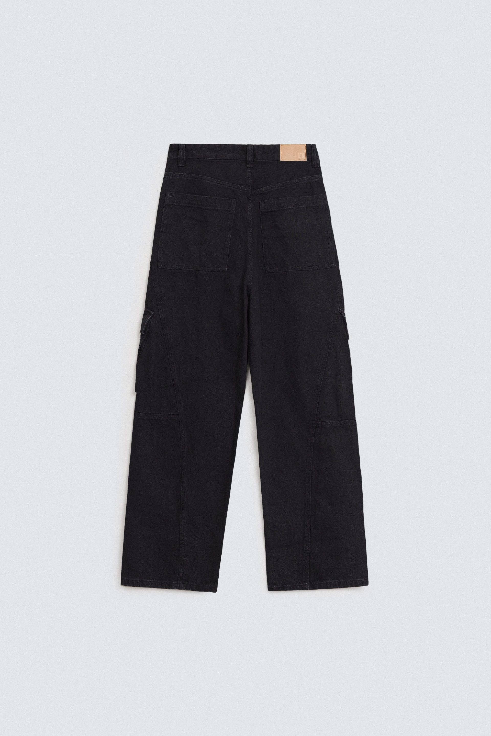 Baggy Fit Cargo Jeans