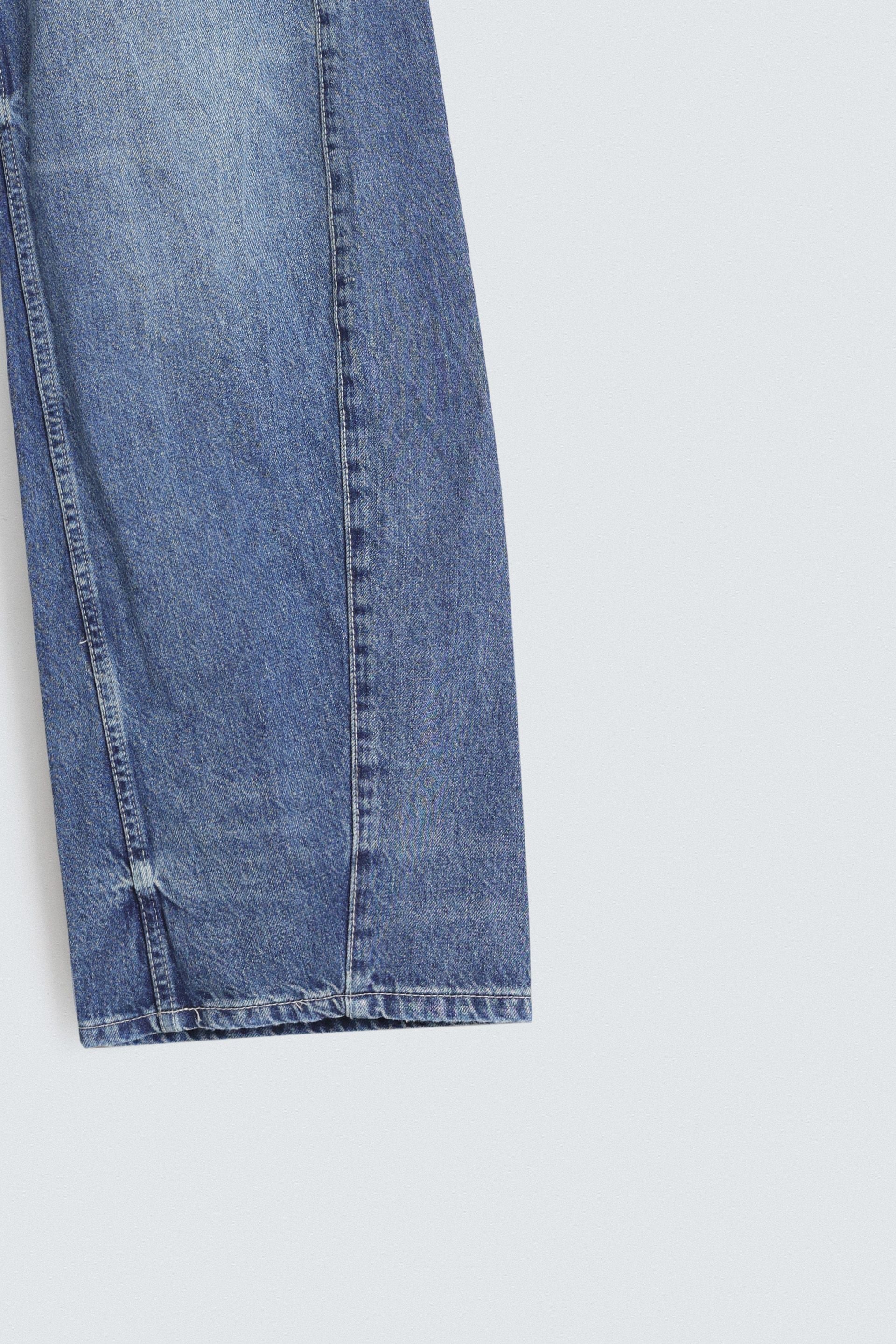 Baggy Barrel Fit Jeans