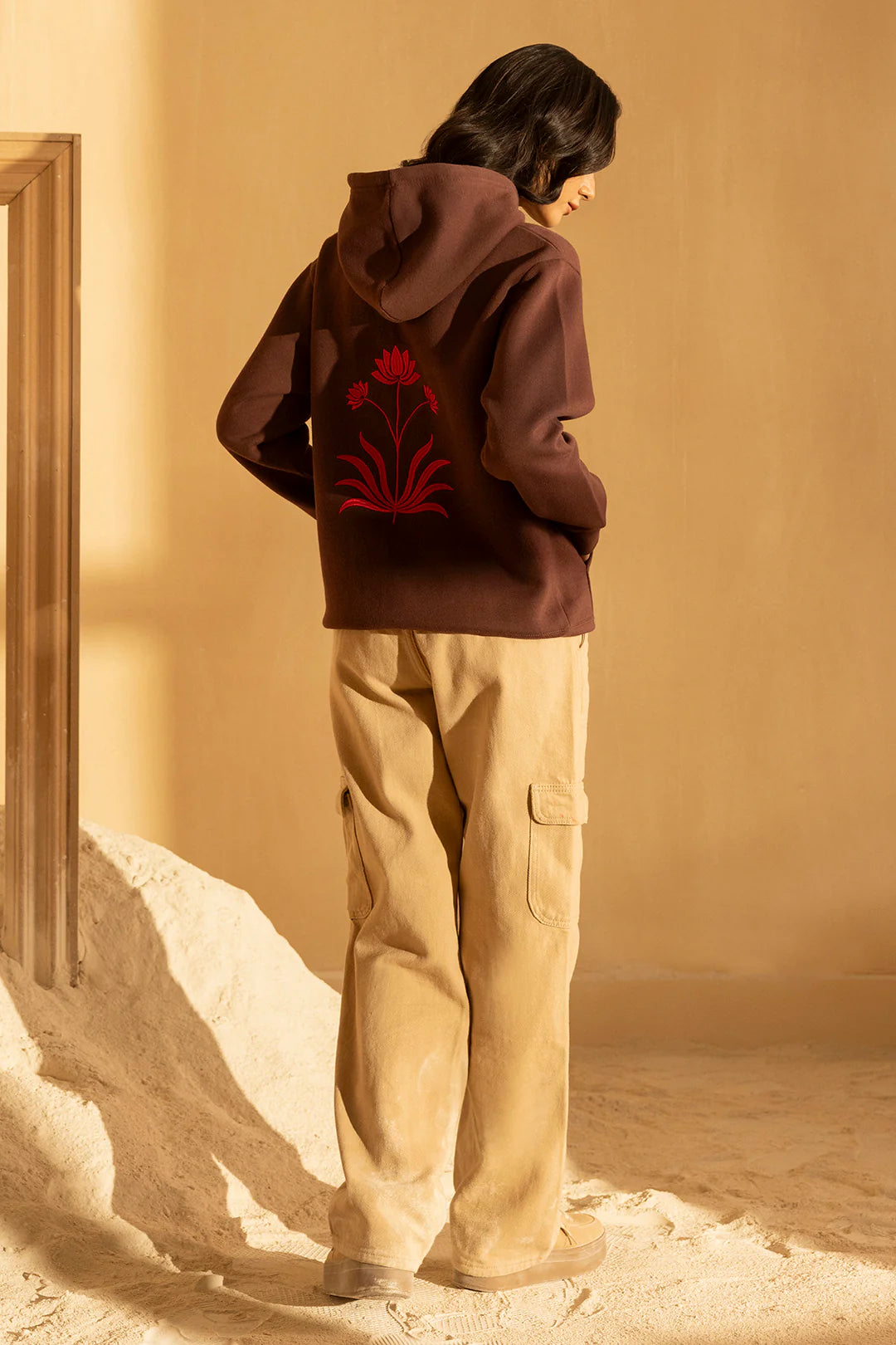 Graphic Hoodie – Brown