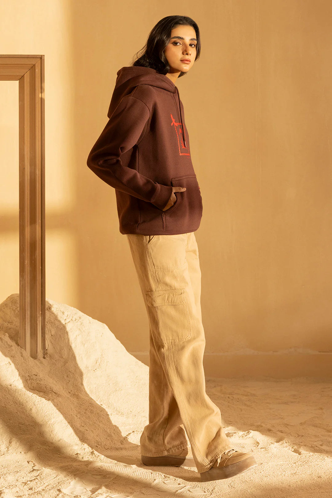 Graphic Hoodie – Brown