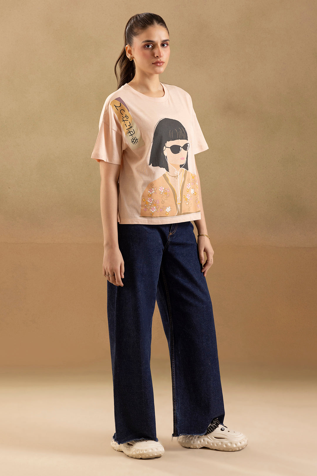 Graphic T-Shirt – Peach