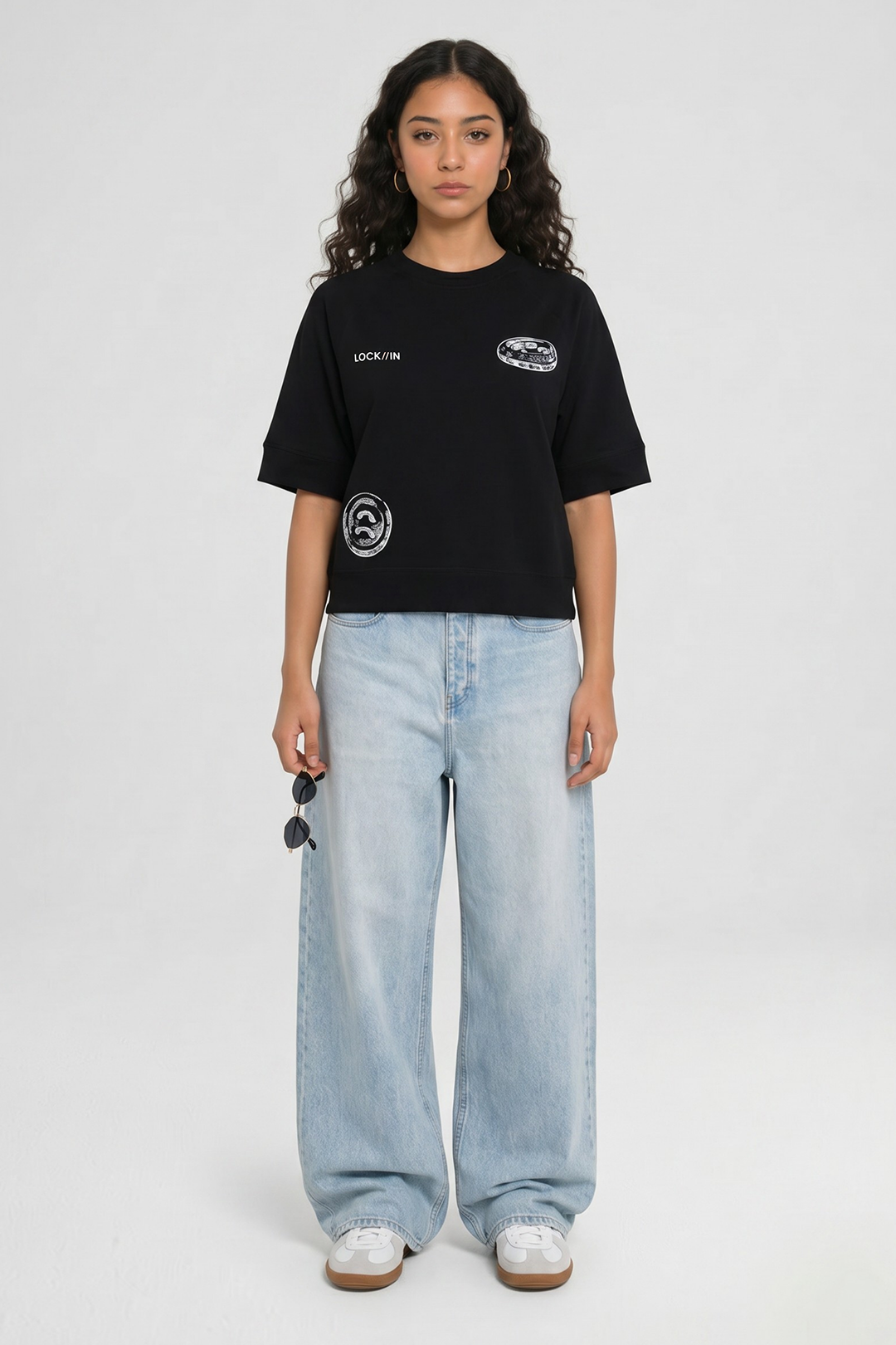 Graphic T-Shirt – Black