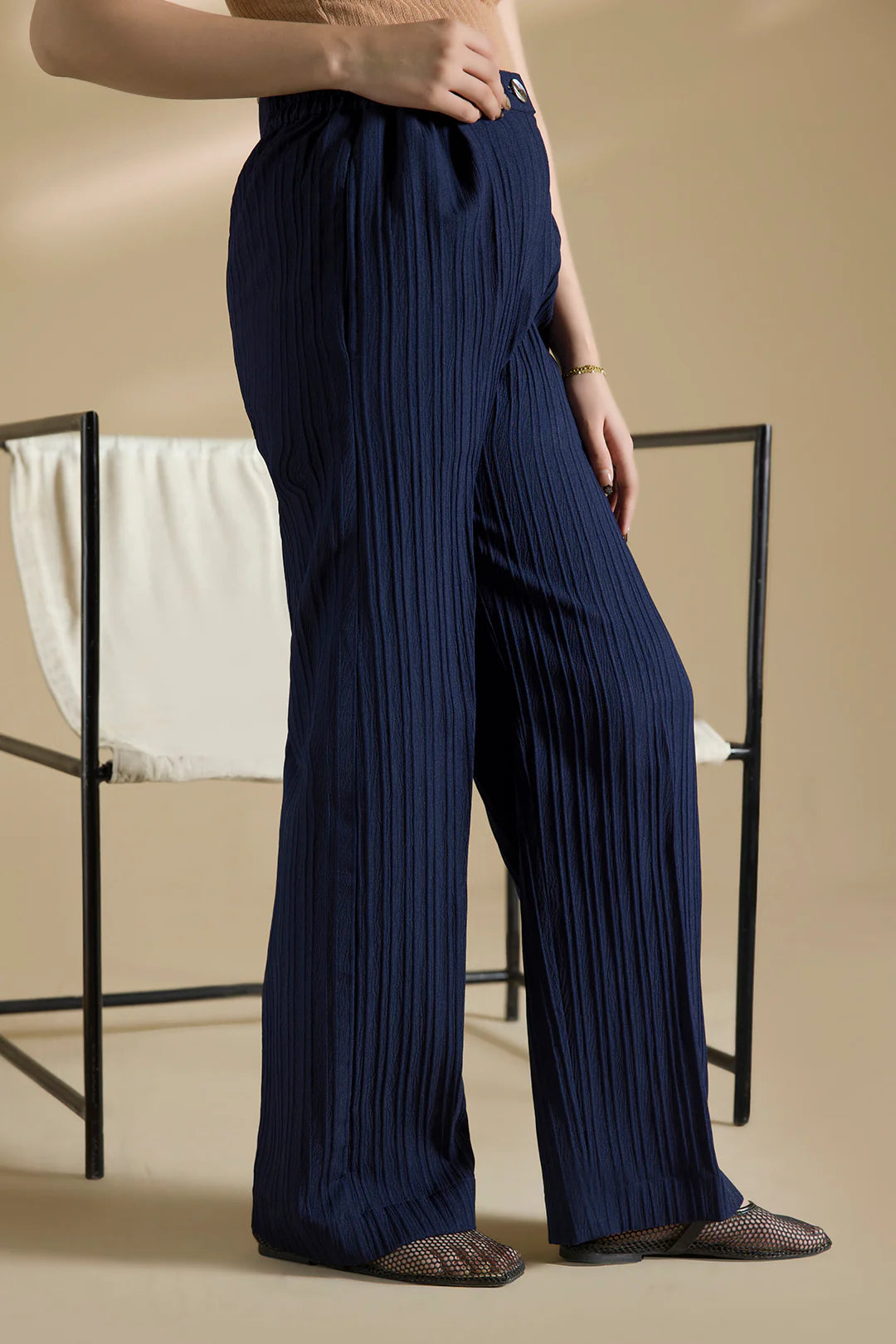 Tailored Wide-Leg Trousers – Navy Blue