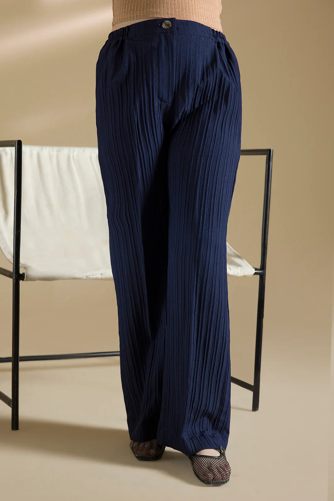Tailored Wide-Leg Trousers – Navy Blue