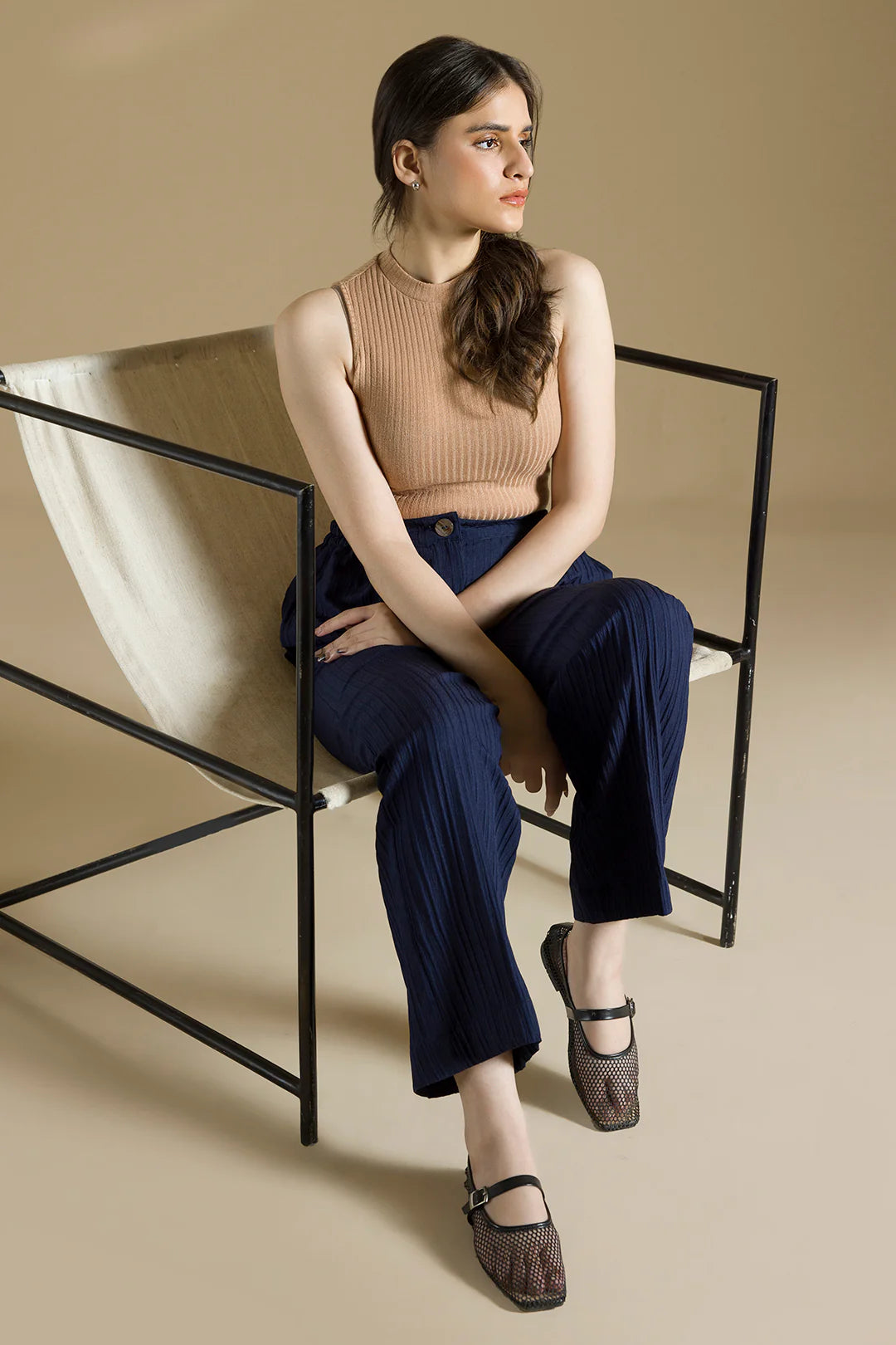 Tailored Wide-Leg Trousers – Navy Blue