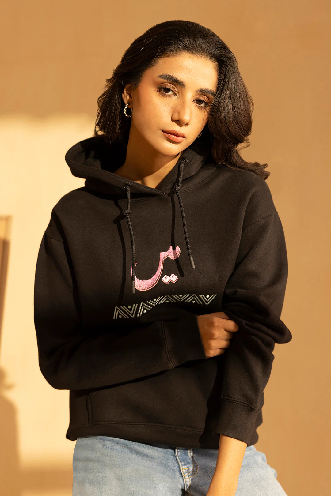 Graphic Hoodie – Black