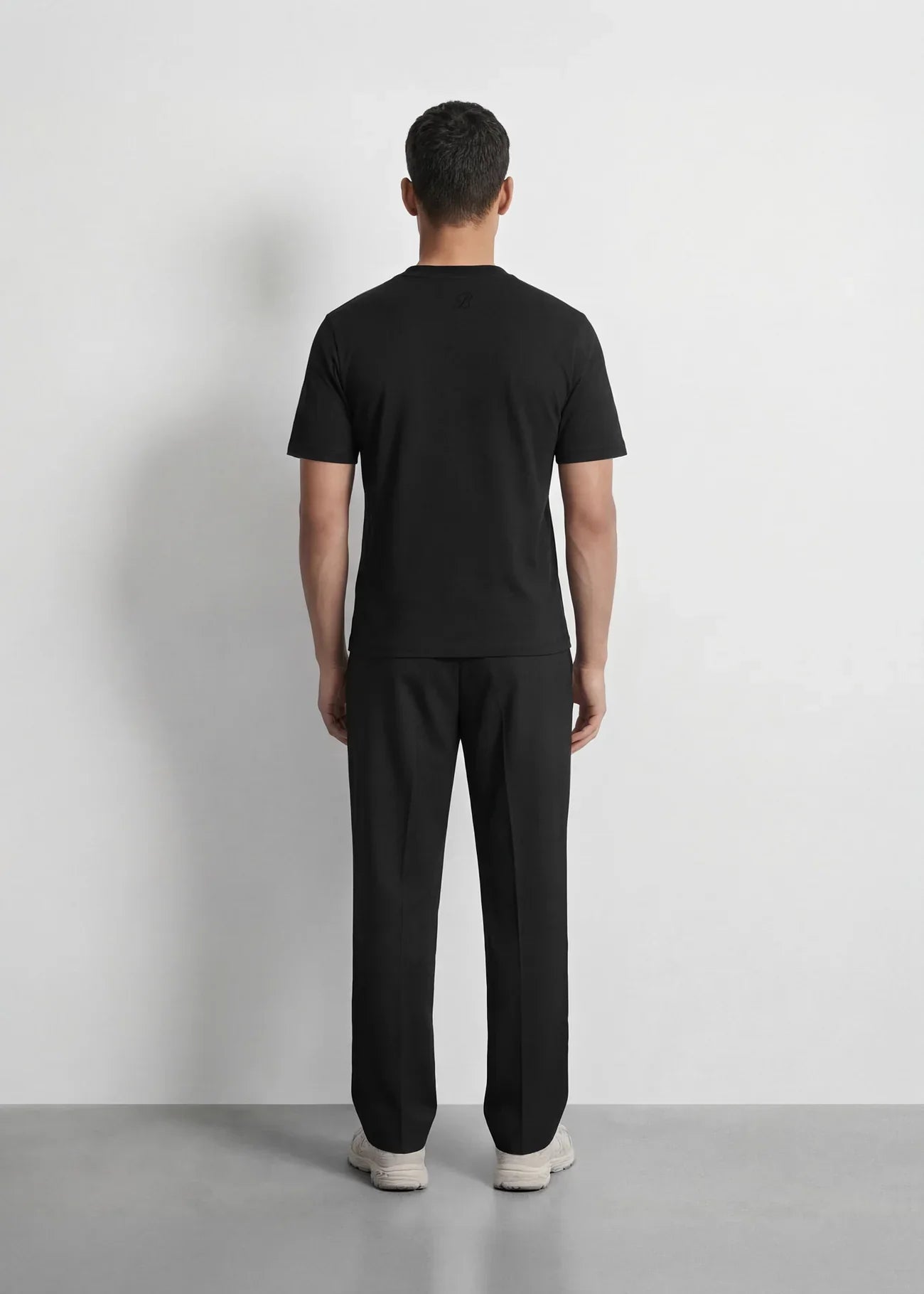 Schwarzes Regular Fit T-Shirt