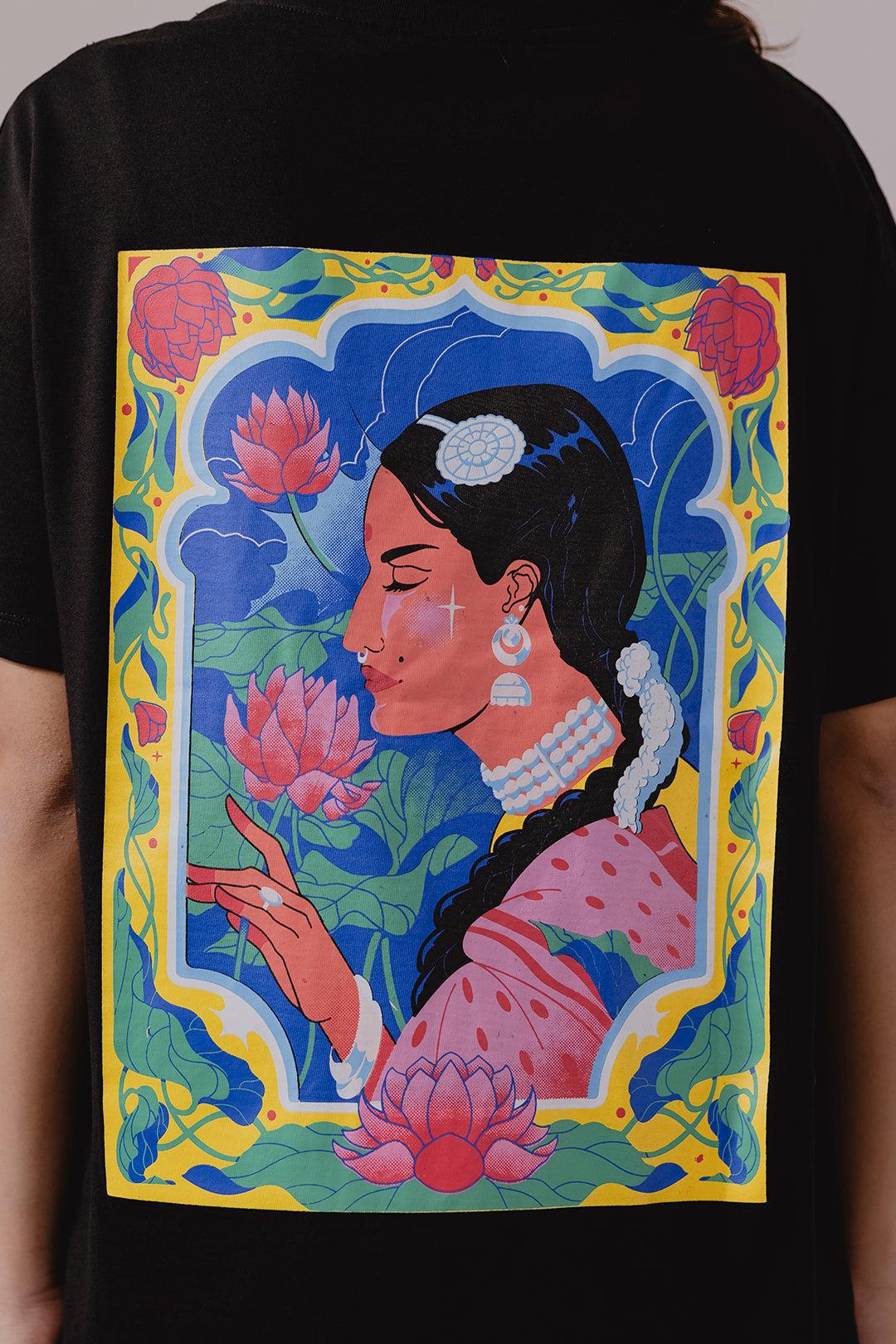 Graphic T-Shirt – Black