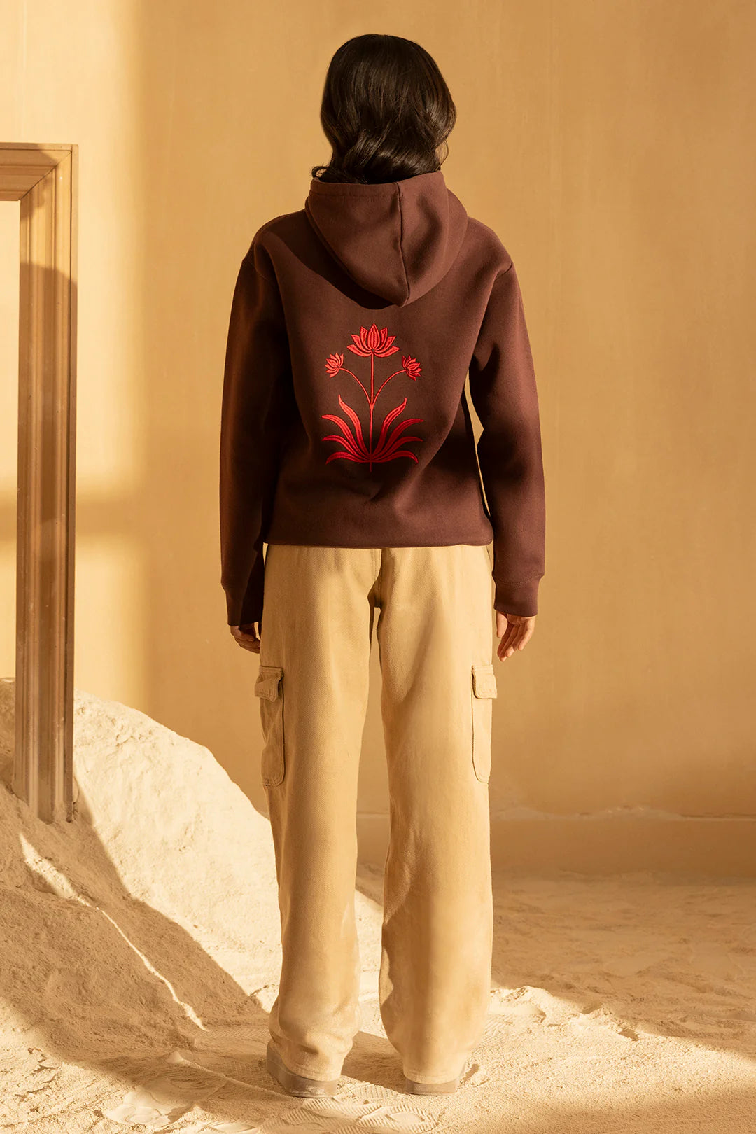 Graphic Hoodie – Brown