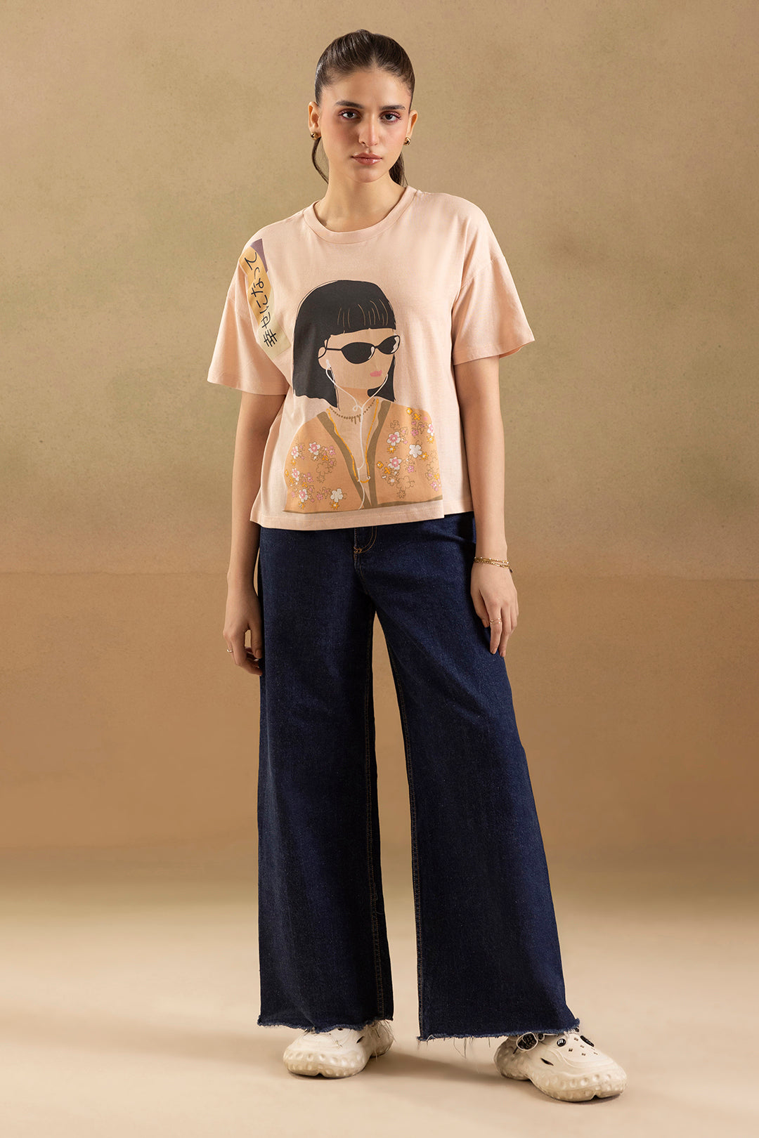 Graphic T-Shirt – Peach