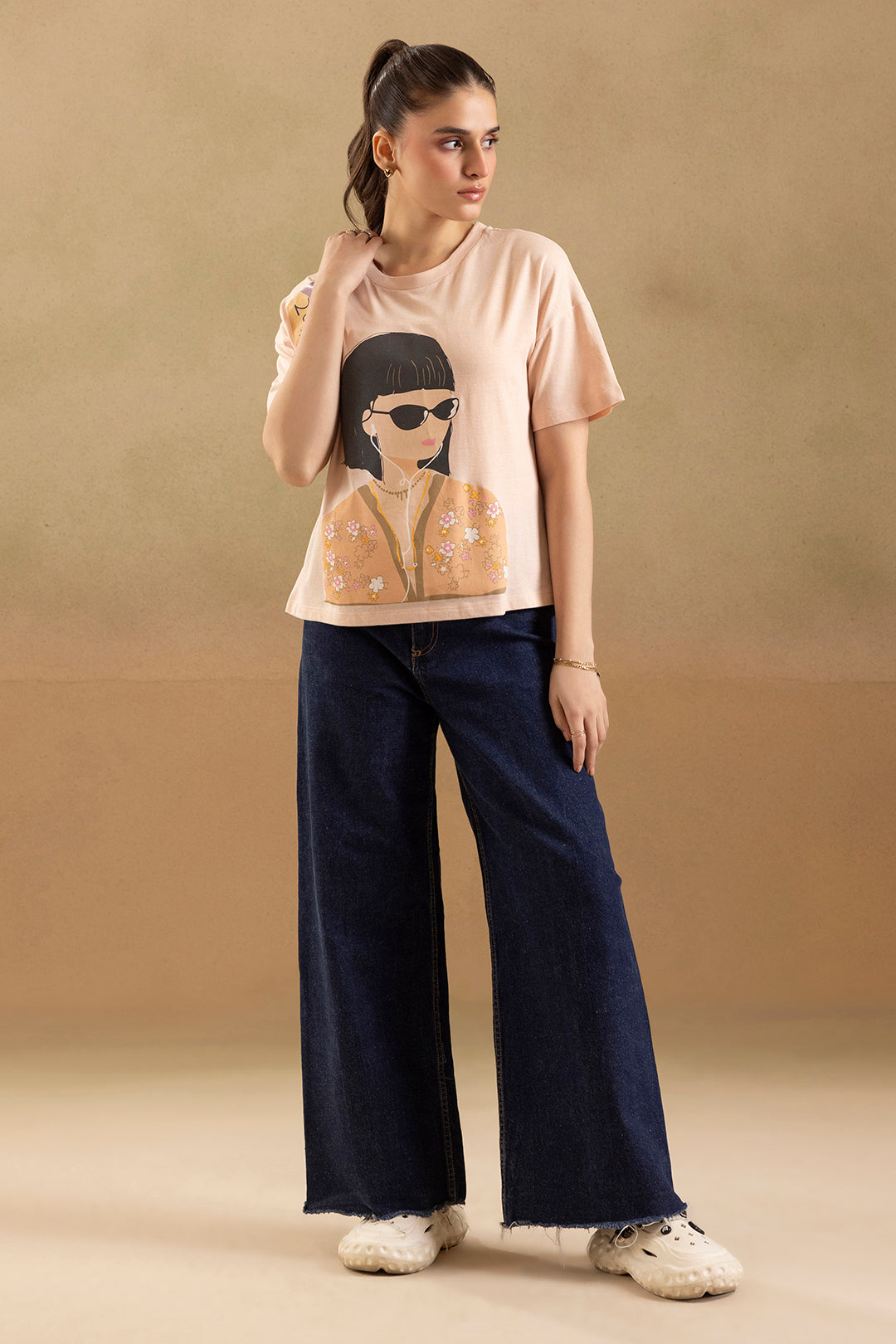 Graphic T-Shirt – Peach