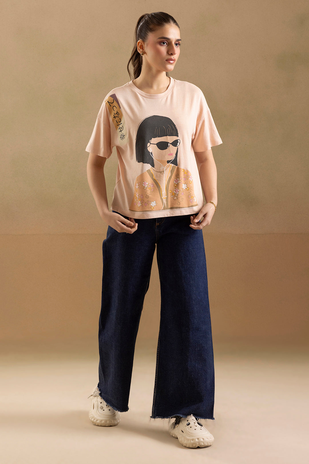 Graphic T-Shirt – Peach