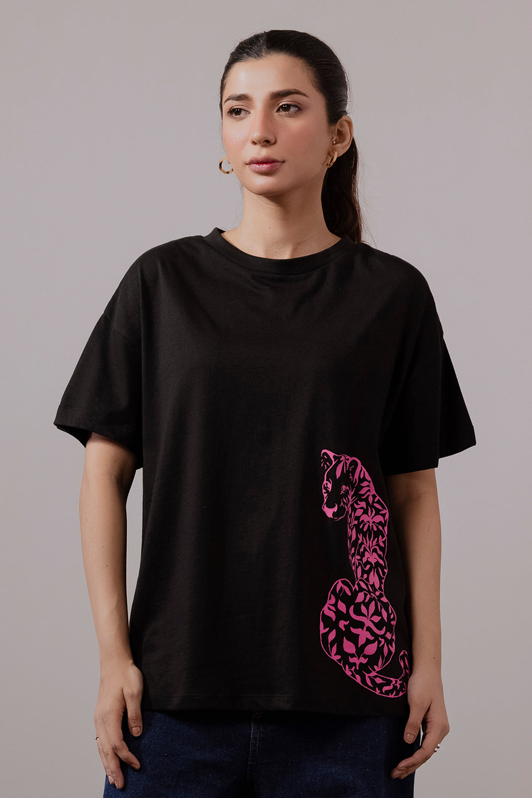 Graphic T-Shirt – Black