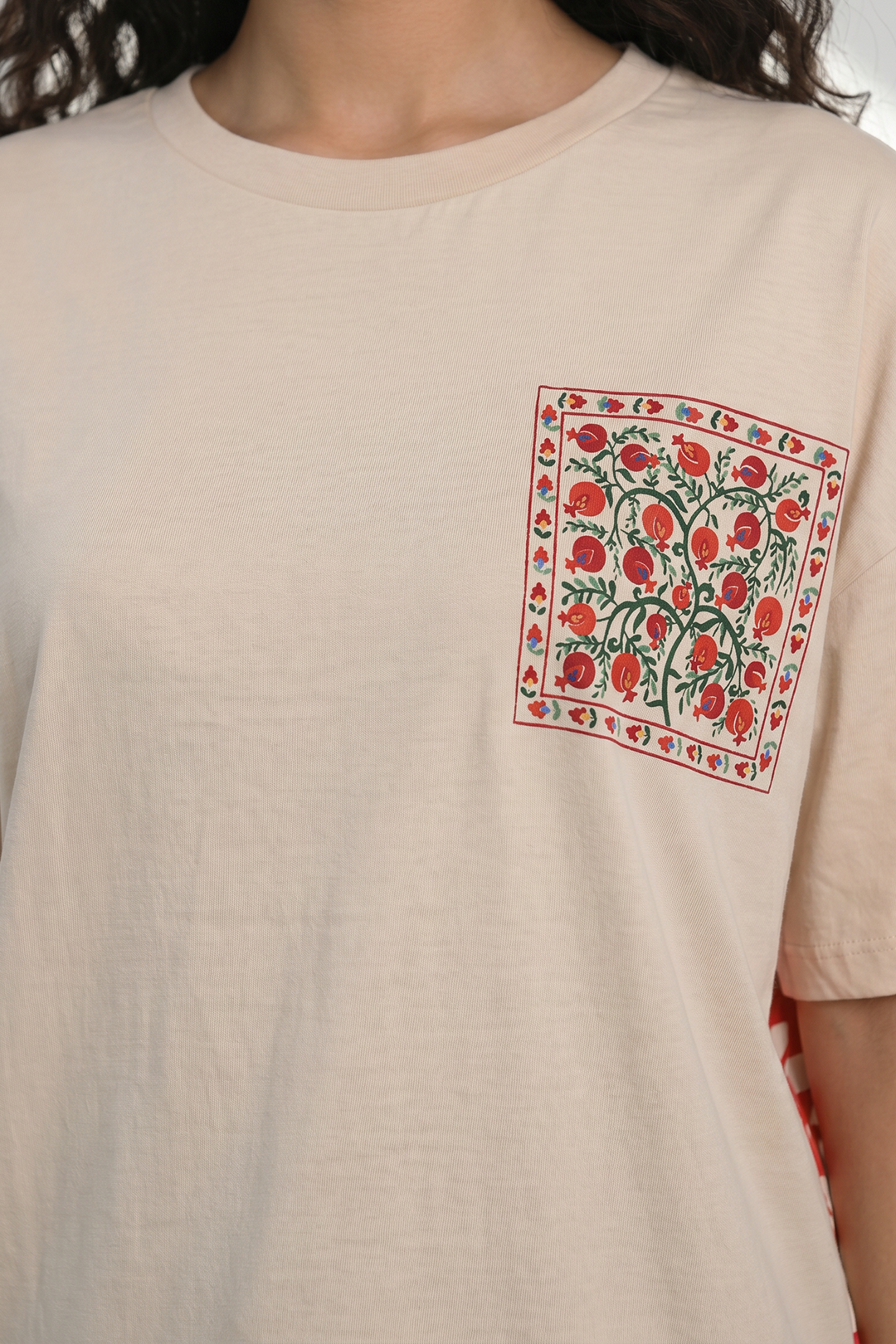 Graphic T-Shirt – Beige