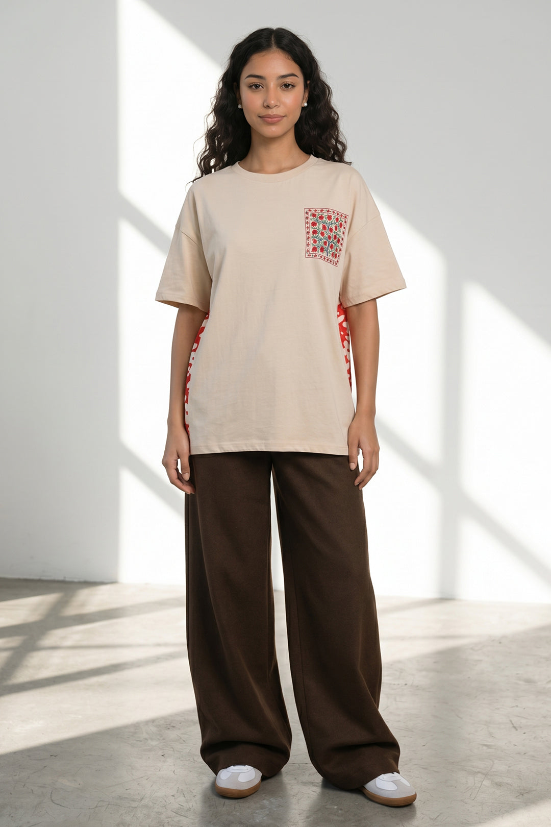 Graphic T-Shirt – Beige