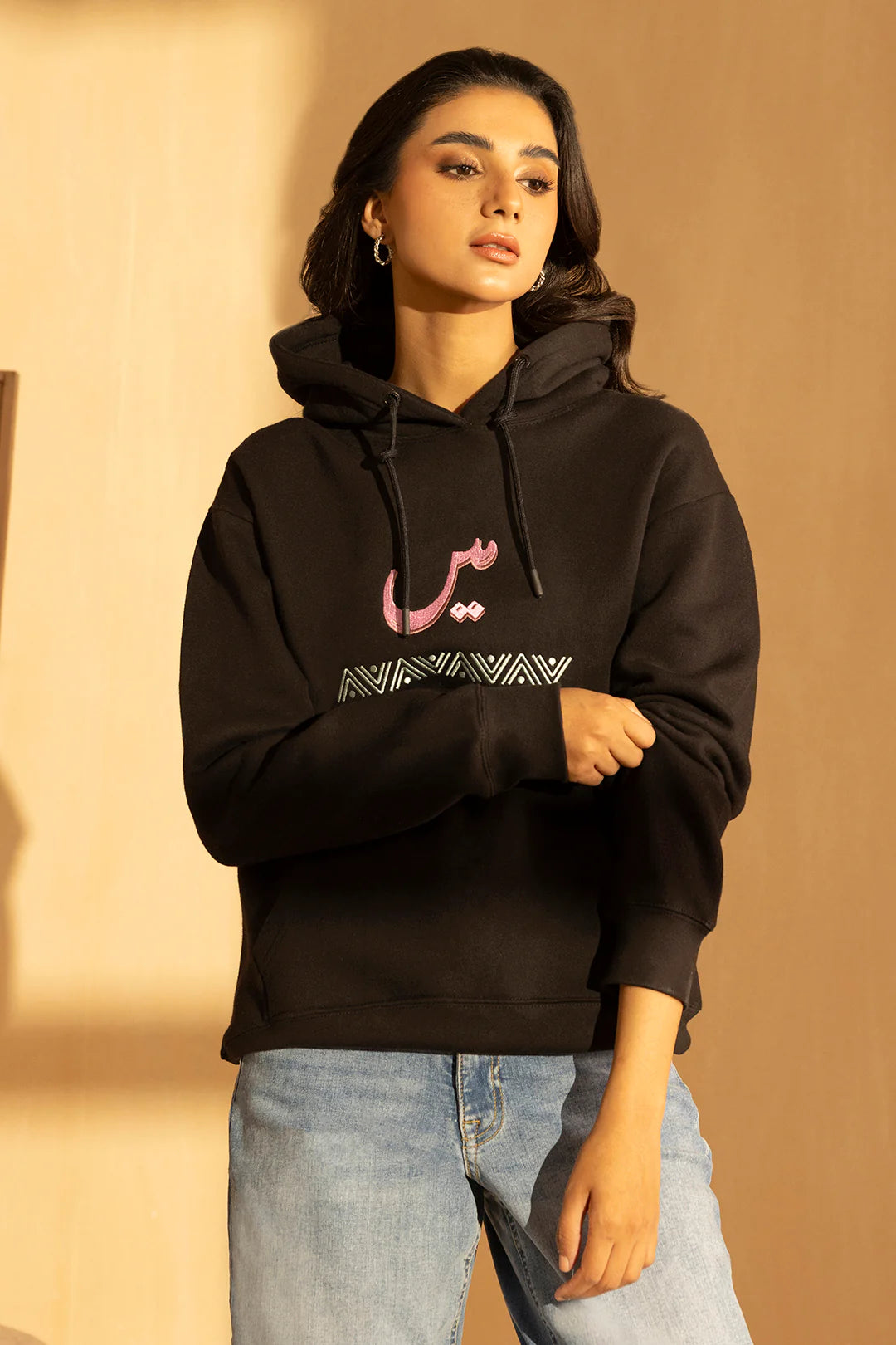 Graphic Hoodie – Black