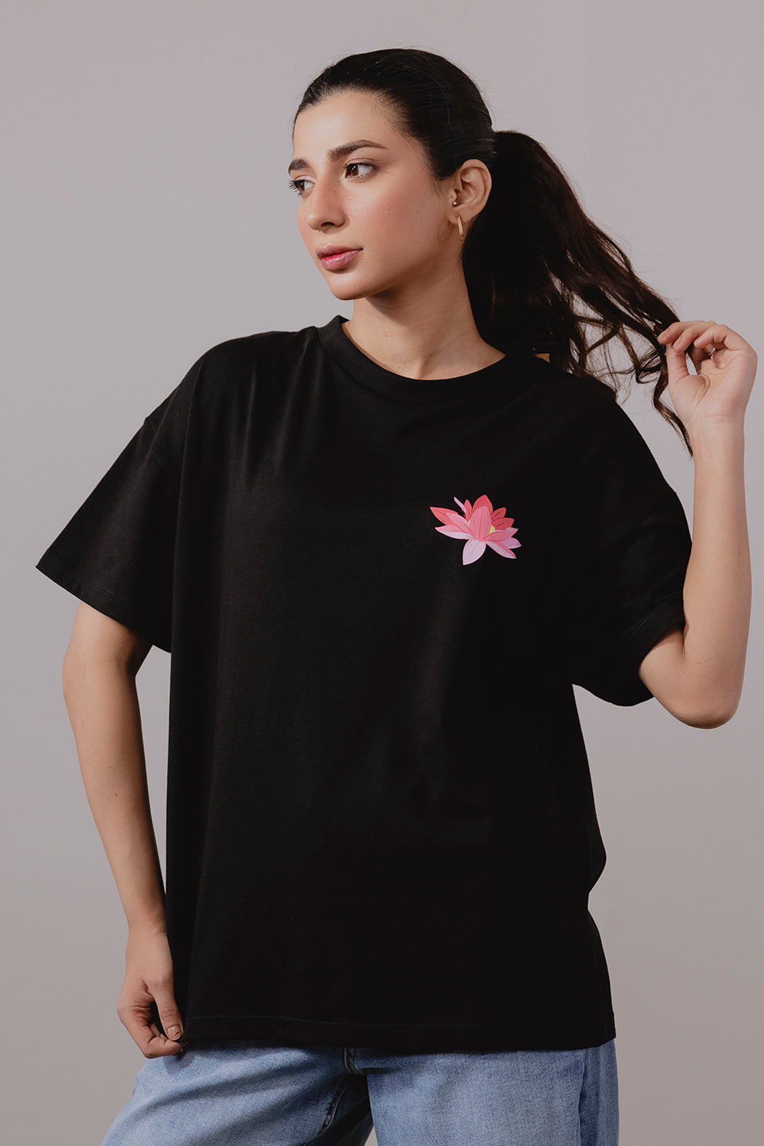 Graphic T-Shirt – Black